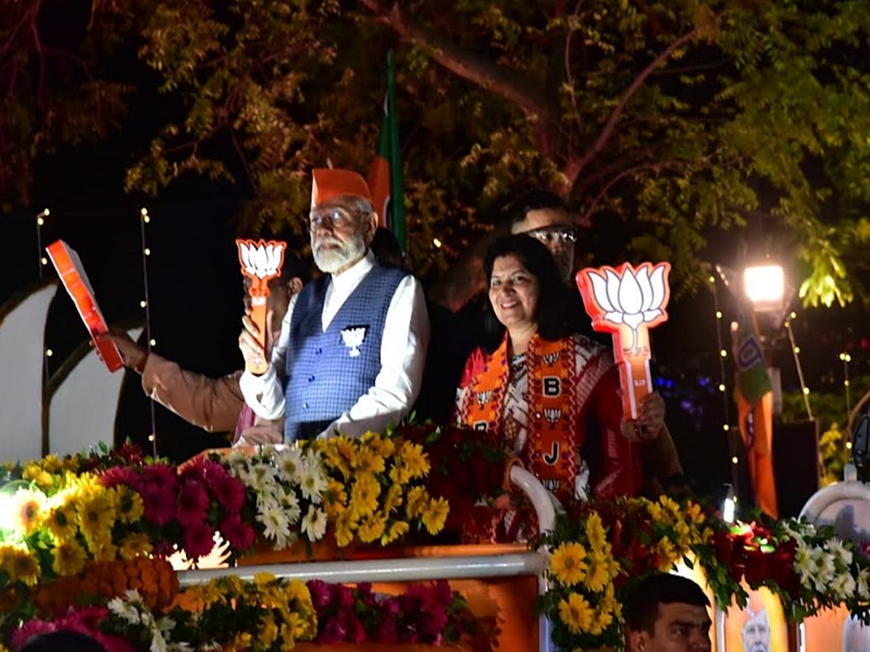 पीएम मोदी ने भुवनेश्‍वर में रोड शो किया