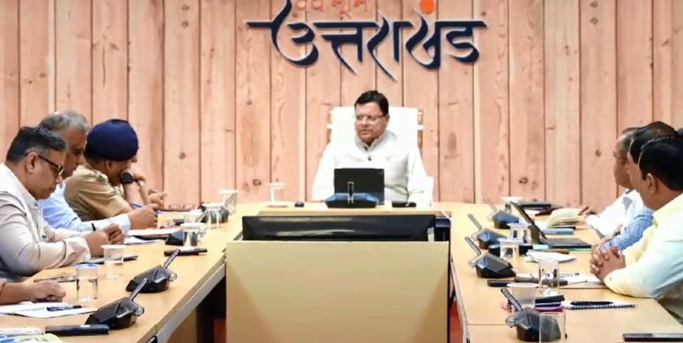 उत्तराखंड में जमीन खरीदने वालों की पूरी तरह से जांच हो : सीएम धामी