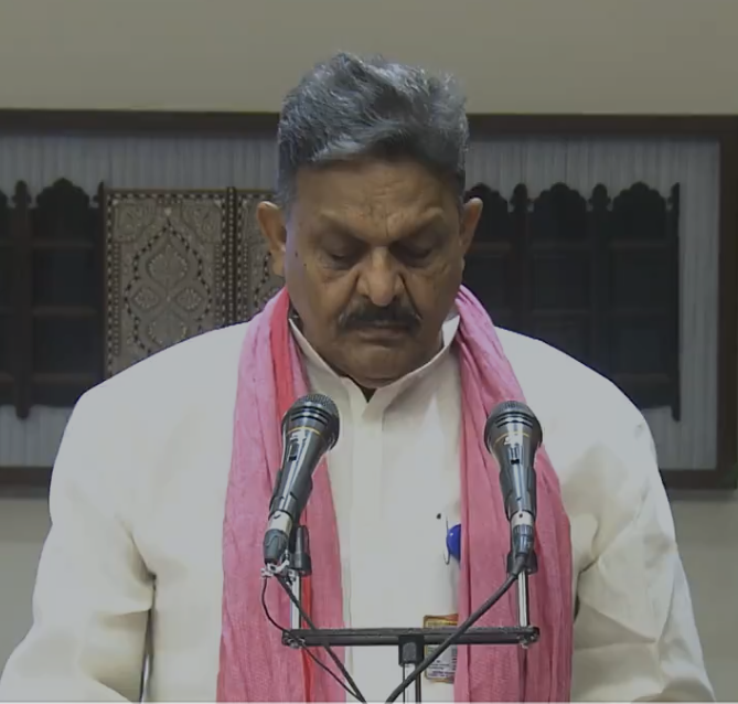 अफजाल अंसारी ने सांसद पद की शपथ ली, जानें अब तक क्यों नहीं ली थी शपथ