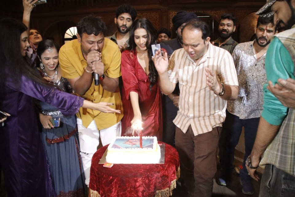 Naqiyah & Vibhav celebrate 150 episodes of 'Shaitani Rasmein'; hail 'collective effort of our team'