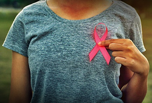 Study finds 200 chemicals linked to breast cancer in food packaging plastics, paper