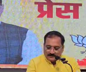 आप नेता पर वीरेंद्र सचदेवा का तंज, वो सांप्रदायिक संगठन के एजेंडे को बढ़ावा दे रहे हैं