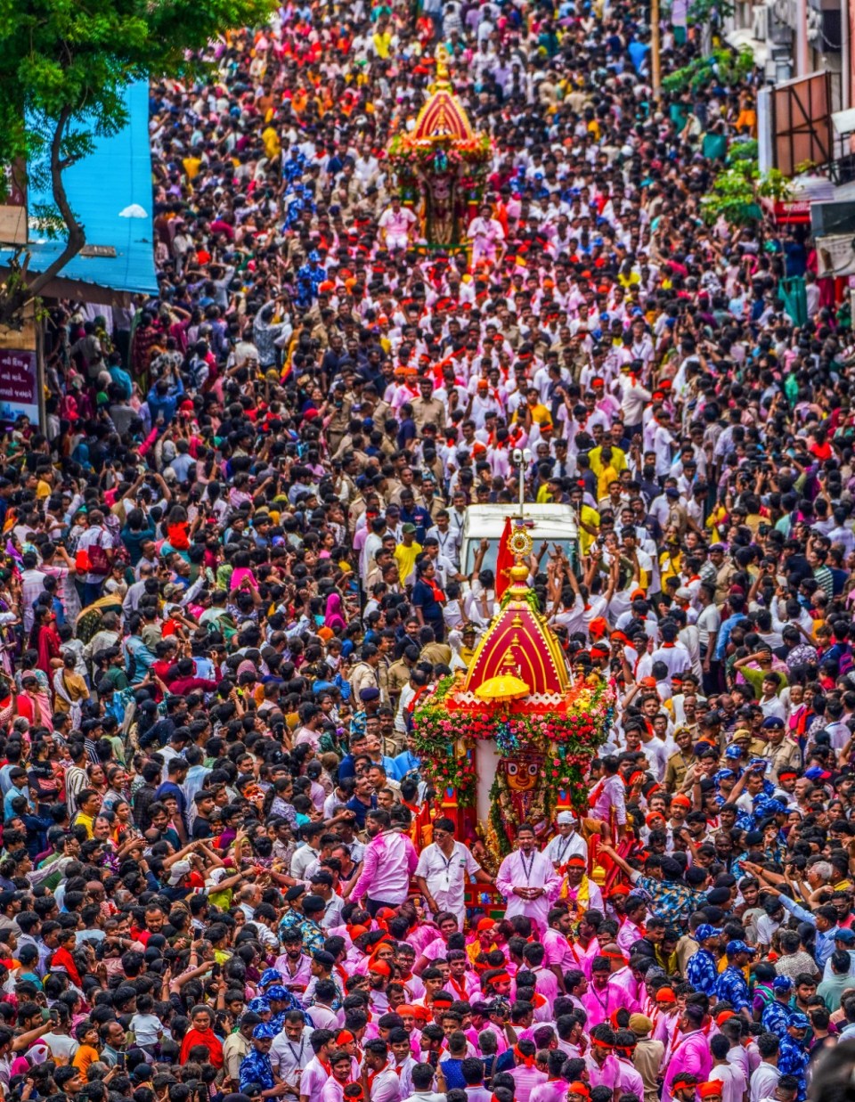 Naveen Patnaik expresses concern over ‘inordinate delay’ in pulling Nandighosha chariot during Ratha Yatra